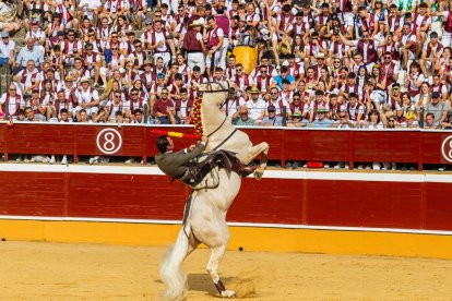 Andy Cartagena, Diego Ventura y Lea Vicens dieron el pistoletazo de salida a la Feria