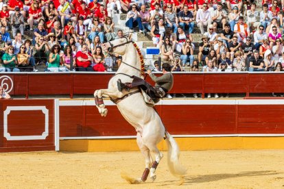 Andy Cartagena, Diego Ventura y Lea Vicens dieron el pistoletazo de salida a la Feria