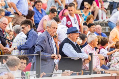 Andy Cartagena, Diego Ventura y Lea Vicens dieron el pistoletazo de salida a la Feria