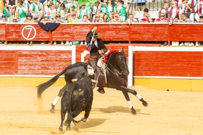 Andy Cartagena, Diego Ventura y Lea Vicens dieron el pistoletazo de salida a la Feria