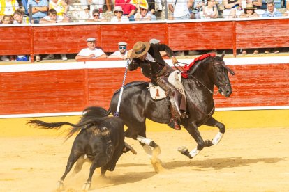Andy Cartagena, Diego Ventura y Lea Vicens dieron el pistoletazo de salida a la Feria