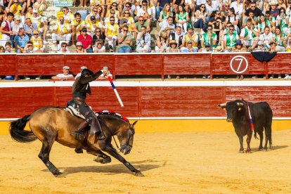 Andy Cartagena, Diego Ventura y Lea Vicens dieron el pistoletazo de salida a la Feria