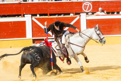 Andy Cartagena, Diego Ventura y Lea Vicens dieron el pistoletazo de salida a la Feria