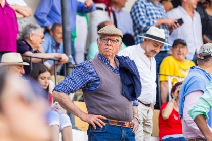 Andy Cartagena, Diego Ventura y Lea Vicens dieron el pistoletazo de salida a la Feria