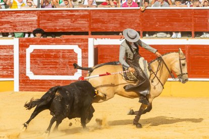 Andy Cartagena, Diego Ventura y Lea Vicens dieron el pistoletazo de salida a la Feria