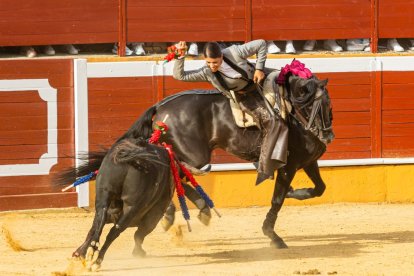 Andy Cartagena, Diego Ventura y Lea Vicens dieron el pistoletazo de salida a la Feria