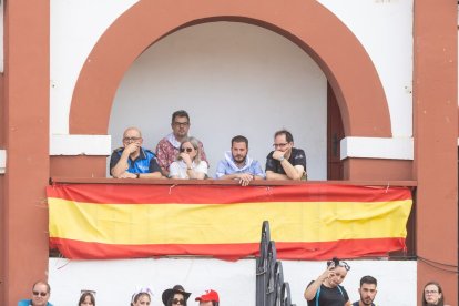 La tarde se vivió intensamente en una plaza de toros abarrotada
