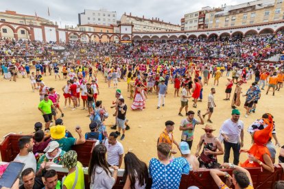 La tarde se vivió intensamente en una plaza de toros abarrotada