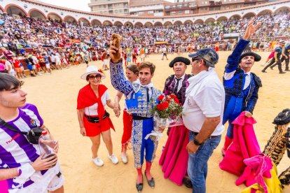 La tarde se vivió intensamente en una plaza de toros abarrotada
