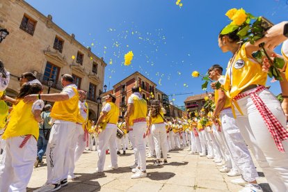 Los sanjuaneros desfilaron en el último día de las fiestas