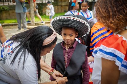 Una gran celebración con bailes, música, gastronomía y tradiciones.