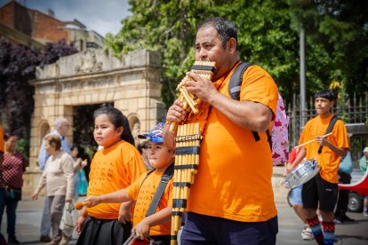 Una gran celebración con bailes, música, gastronomía y tradiciónes.