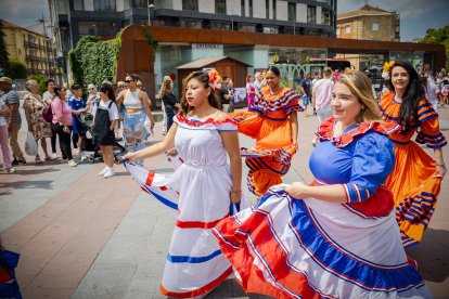 Una gran celebración con bailes, música, gastronomía y tradiciónes.
