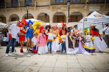 Una gran celebración con bailes, música, gastronomía y tradiciónes.