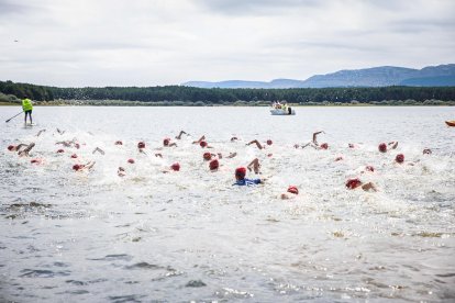 Multitud de deportistas y aficionados han participado en esta edición junto al Camping Urbión.