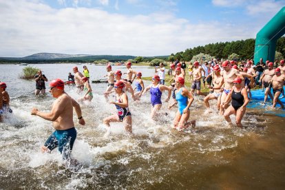 Multitud de deportistas y aficionados han participado en esta edición junto al Camping Urbión.