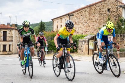 Más de 140 ciclistas han participado en esta edición.