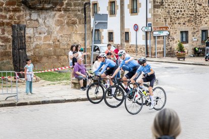 Más de 140 ciclistas han participado en esta edición.