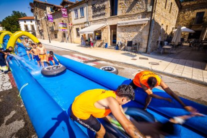 El público más joven ha podido disfrutar de estas primeras actividades festivas.