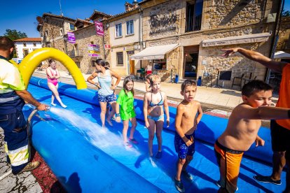 El público más joven ha podido disfrutar de estas primeras actividades festivas.