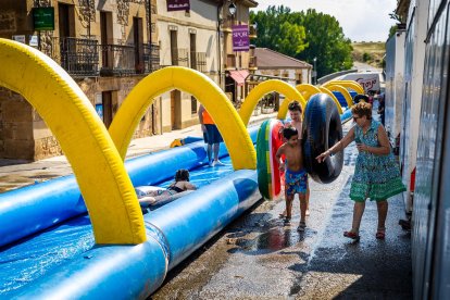 El público más joven ha podido disfrutar de estas primeras actividades festivas.