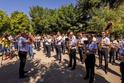 Primer día cargado de emoción en la Feria Expoesía