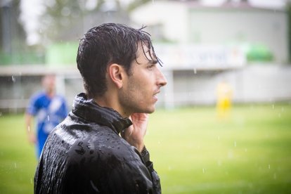 El agua fue protagonista durante el encuentro