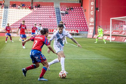 Otra victoria de los rojillos que siguen lideres