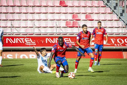 Otra victoria de los rojillos que siguen lideres