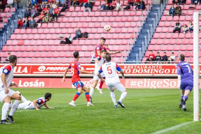 Poco premio para un Numancia que dispuso de más y mejores ocasiones que el rival.