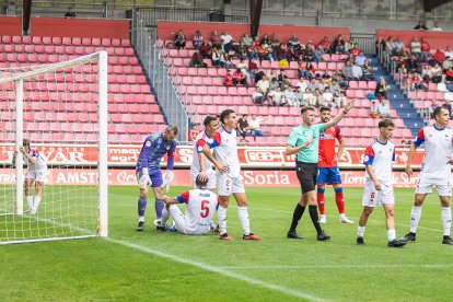 Poco premio para un Numancia que dispuso de más y mejores ocasiones que el rival.