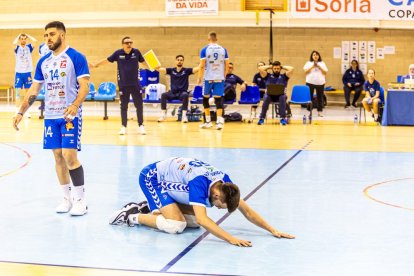 Los celestes lanzados en los primeros sets cayeron después en el definitivo
