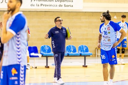 Los celestes lanzados en los primeros sets cayeron después en el definitivo