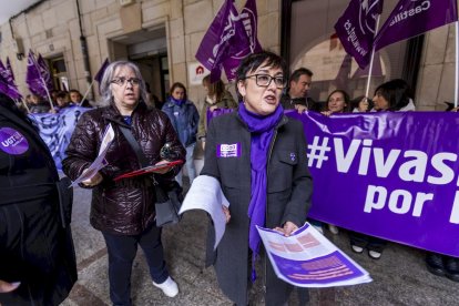 Los sindicatos leyeron el manifiesto y guardaron un minuto de silencio