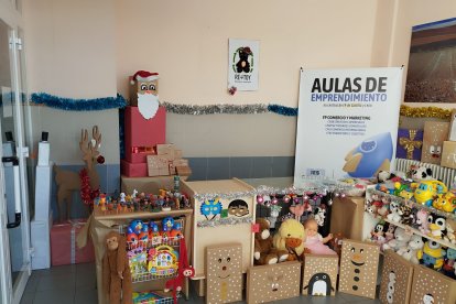 El IES Castilla lanza el proyecto RE-TOY de emprendimiento solidario y consumo responsable.