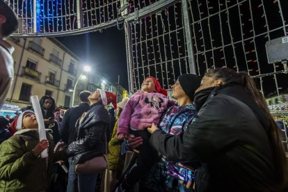 El encendido hizo las delicias de todos los asistentes