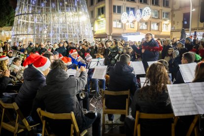 El Conservatorio de Soria ha sido el encargado en ofrecer este acto previo a las fiestas de Navidad.