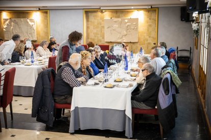 Buen ambiente entre todos los asistentes de la celebración.