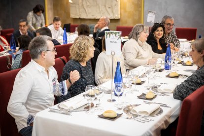 Buen ambiente entre todos los asistentes de la celebración.
