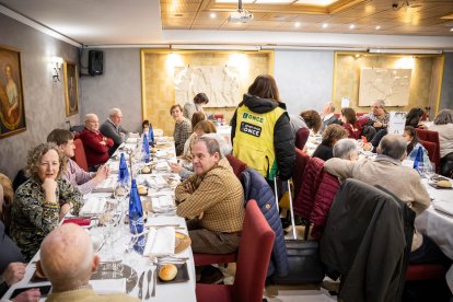 Buen ambiente entre todos los asistentes de la celebración.