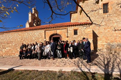 La iglesia de Quintanas Rubias de Abajo acoge un bautizo después de 17 años.