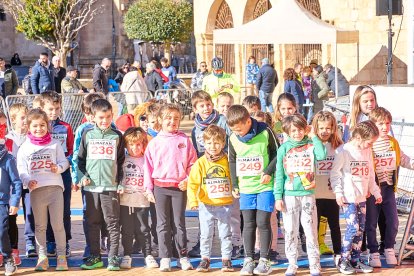 La carrera de Almazán aunó deporte y diversión.