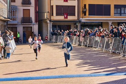 La carrera de Almazán aunó deporte y diversión.