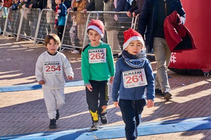 La carrera de Almazán aunó deporte y diversión.