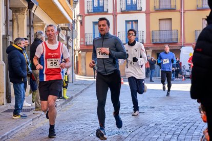 La carrera de Almazán aunó deporte y diversión.