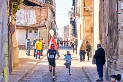La carrera de Almazán aunó deporte y diversión.