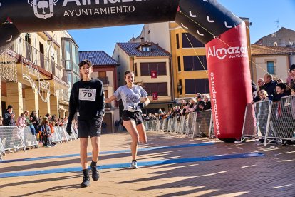 La carrera de Almazán aunó deporte y diversión.