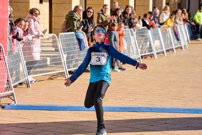 La carrera de Almazán aunó deporte y diversión.