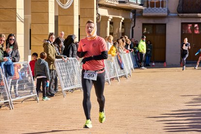 La carrera de Almazán aunó deporte y diversión.