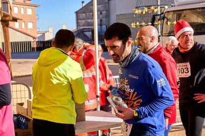 La carrera de Almazán aunó deporte y diversión.
